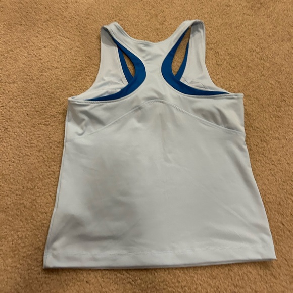 Large Nike Athletic Top - Picture 4 of 5